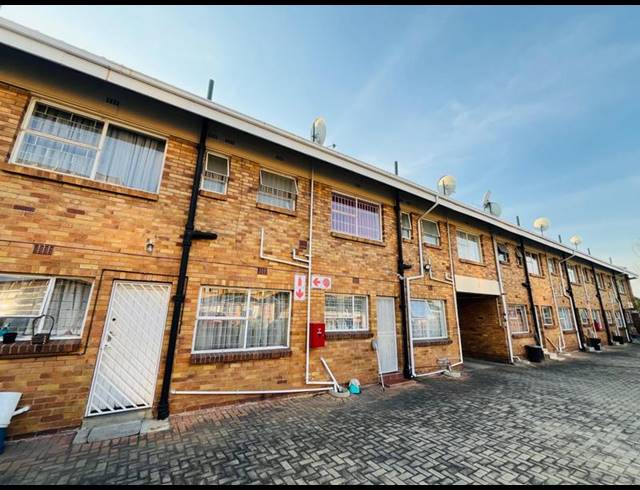 2 BEDROOM DUPLEX FOR SALE IN BENONI CENTRAL